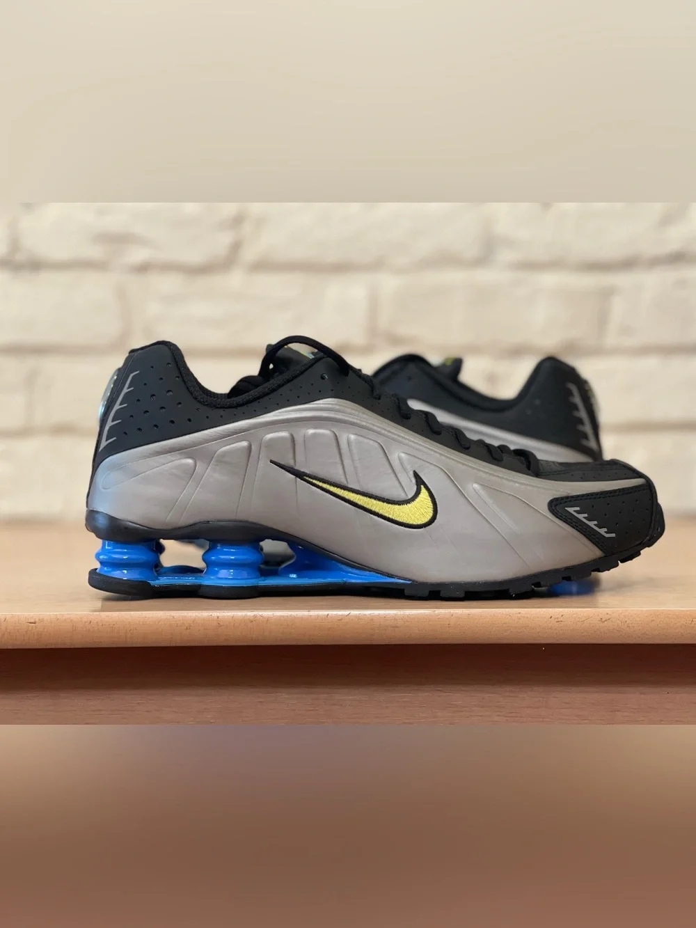 Nike Shox R4 Shoes 